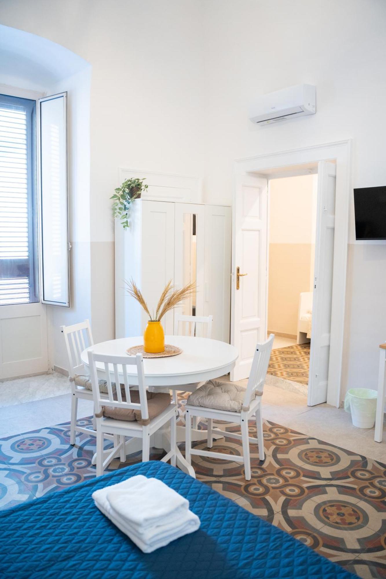 Principe Amedeo 93 Bed & Breakfast บารี ภายนอก รูปภาพ